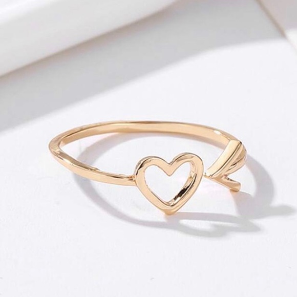 Arrow Through My Heart Ring - Picture 3 of 6